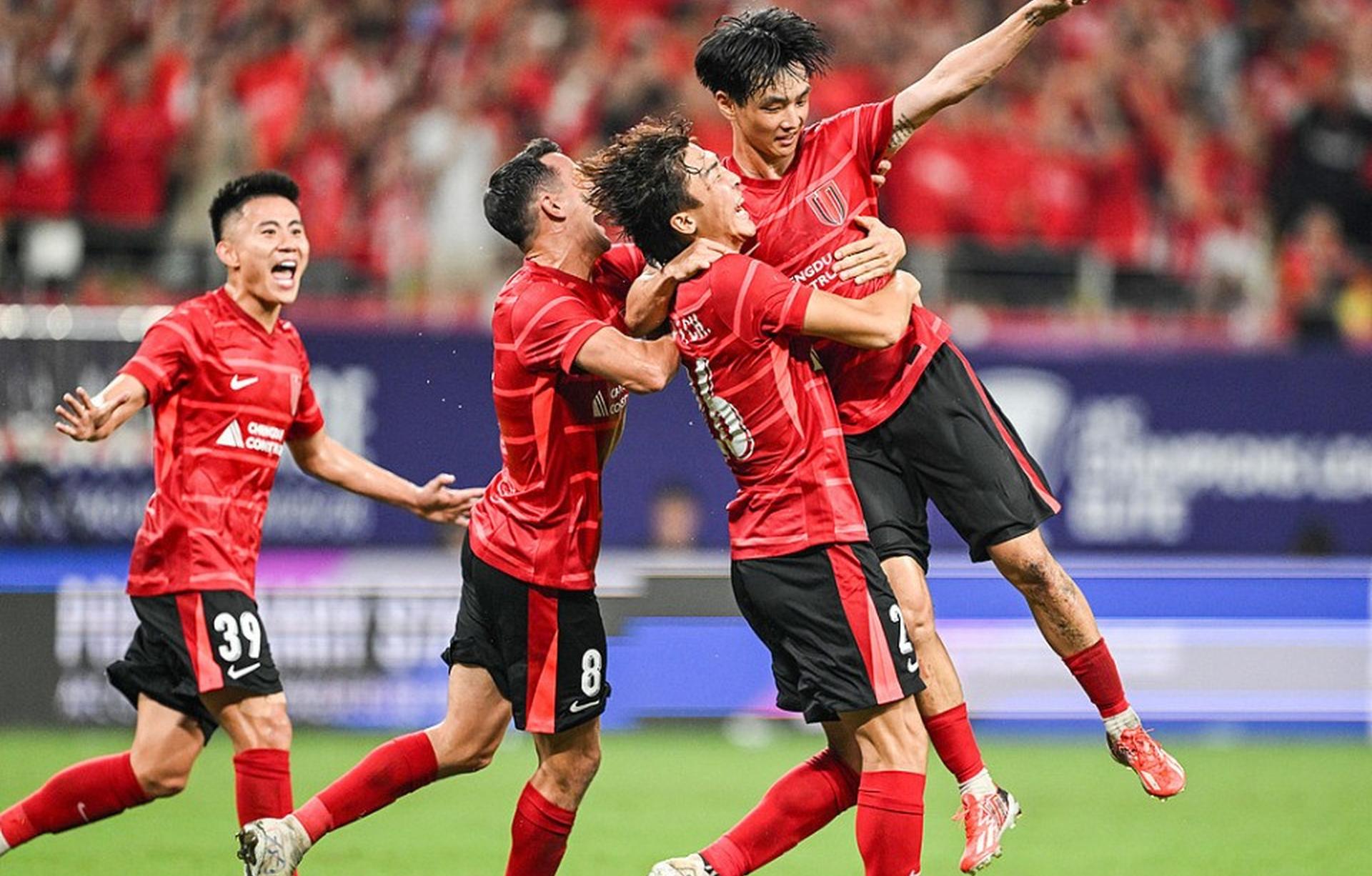 包含里程碑夜!成都蓉城造点机会,欧篮联赛后刷纪录,目标明确,年轻球员得到机会的词条 包含里程碑夜!成都蓉城造点机会,欧篮联赛后刷纪录,目标明确,年轻球员得到机会的词条