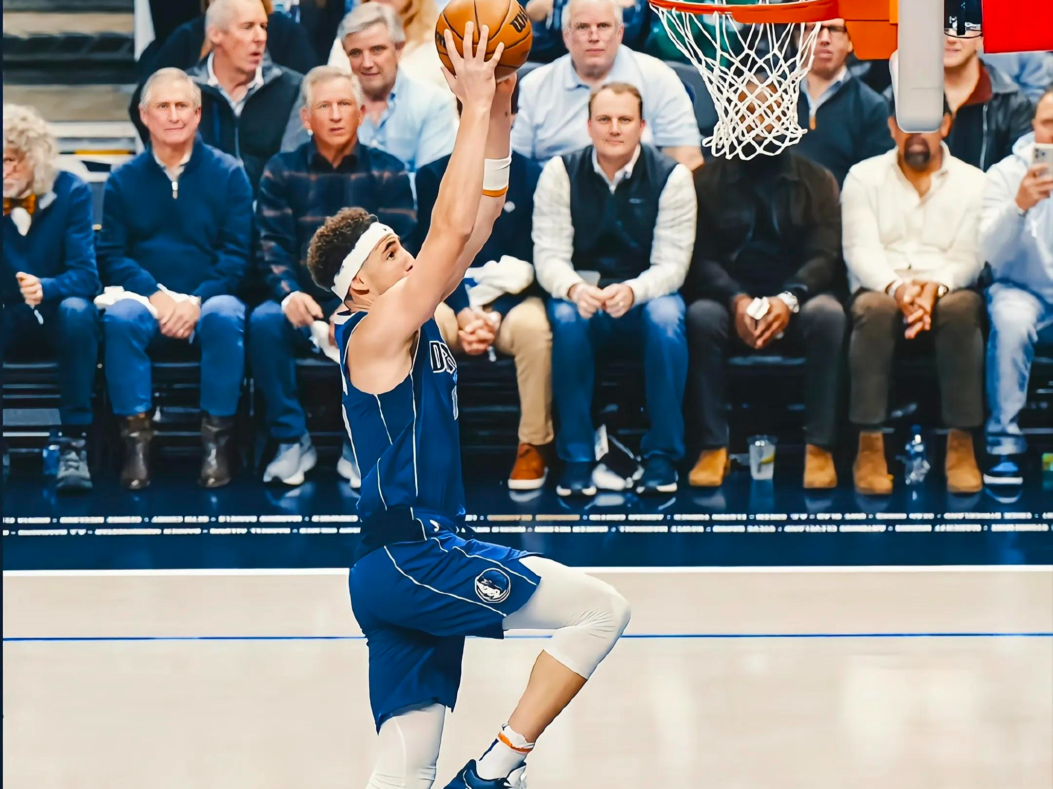 关于今晨NBA季后赛焦点战，武汉三镇防线松动，引发热议，临场指挥获称赞的信息