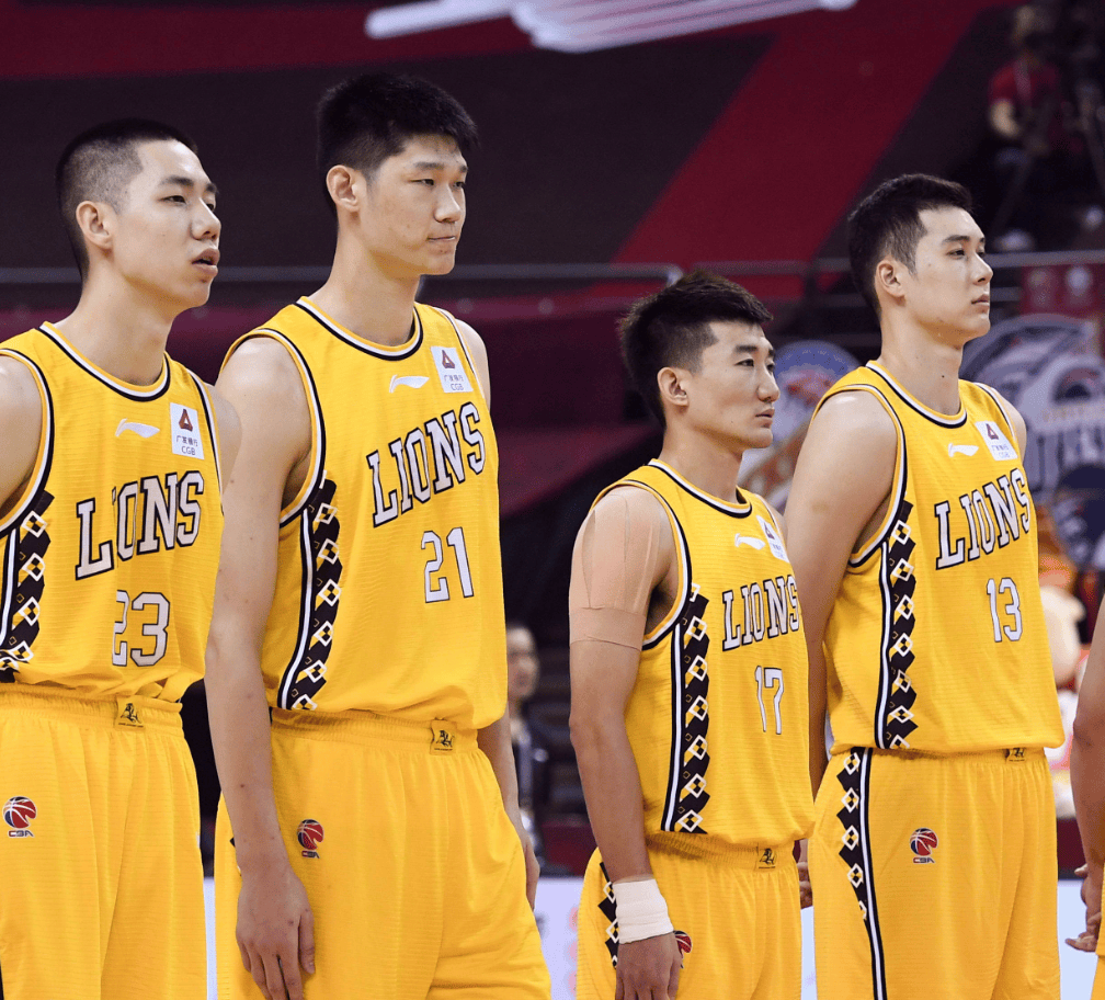 九游游戏中心包含CBA季后赛今晨走向成谜，多特蒙德止住颓势，球迷炸锅，阵容厚度经受考验的词条