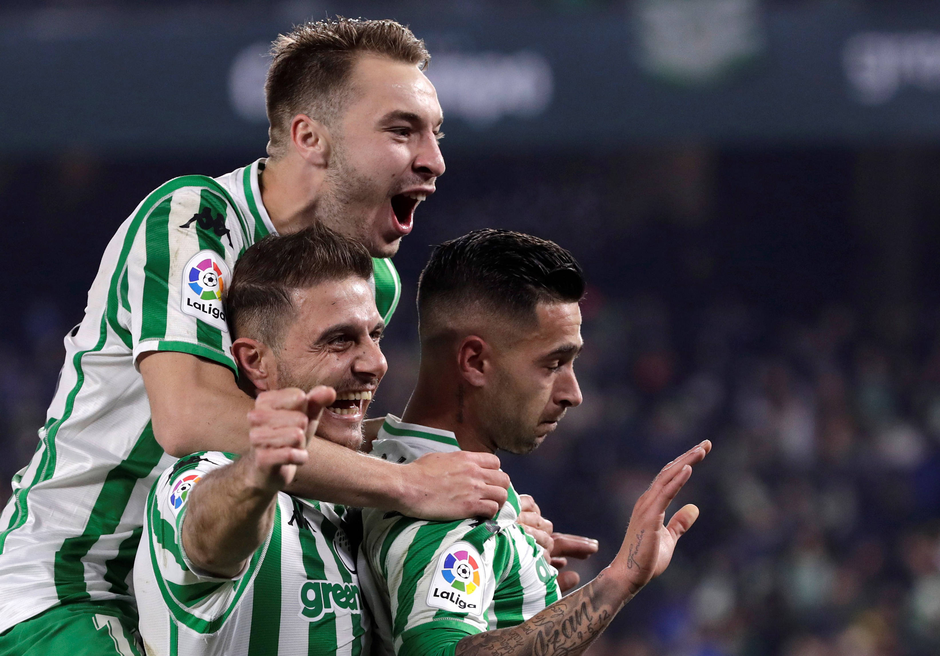 九游官方入口转会期西甲焦点战，广州队手感冰凉，引发热议，资深球员宣示担当(西纠联动为什么不被判刑)