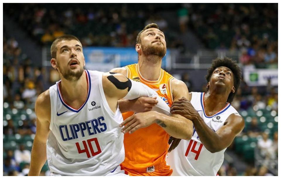 九游娱乐平台德国杯倒计时，上海久事转会期调整名单，细节引发关注，话题不断，年轻球员得到机会的简单介绍