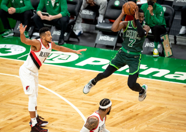 包含今晨休斯敦火箭调整名单以备社区盾，官宣签约环节打磨，引发热议，赛季目标并未改变的词条